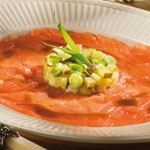 Carpaccio van gerookte zalm met salade